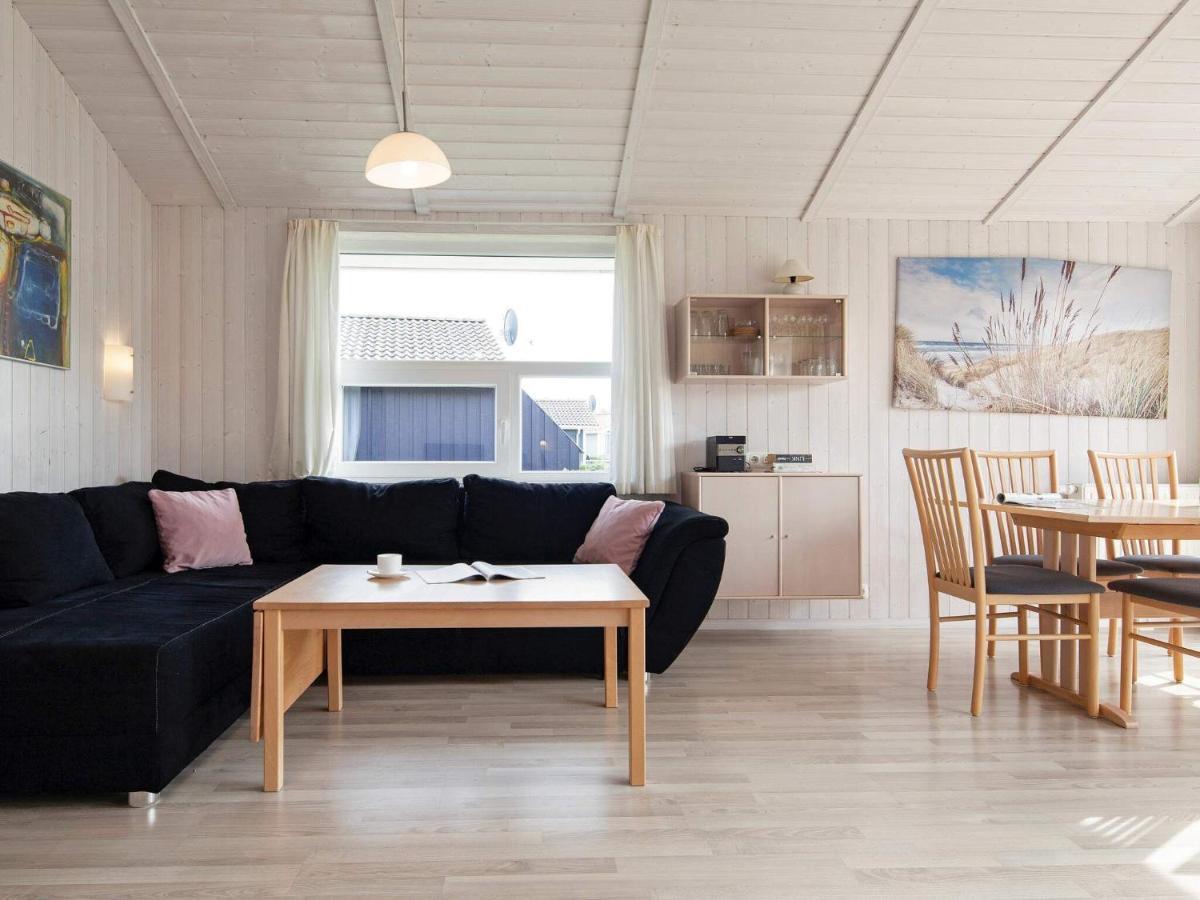 6 Person Holiday Home In Gromitz Bagian luar foto