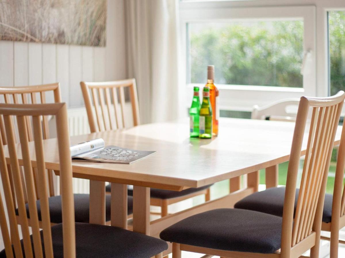 6 Person Holiday Home In Gromitz Bagian luar foto